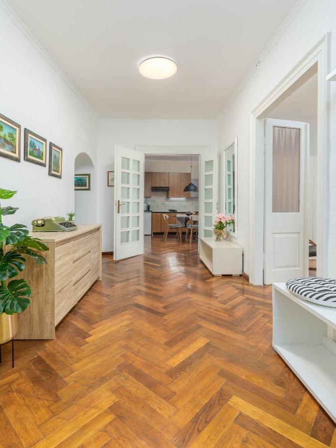 Apartment Melanie Pula Extérieur photo